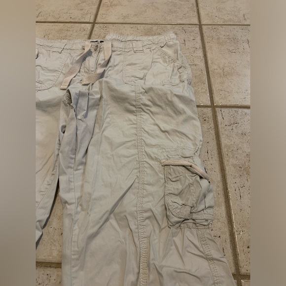 Jules + James Tan Cargo Capris - Women's Size 14 - Picture 4 of 7